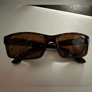 Ray Ban 4151 710